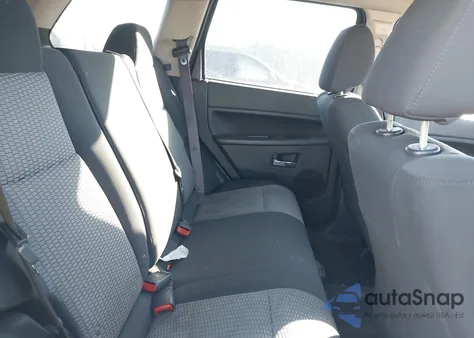 2010 Jeep Grand Cherokee Laredo z USA, uszkodzony, nr VIN 1J4PR4GK5AC100205